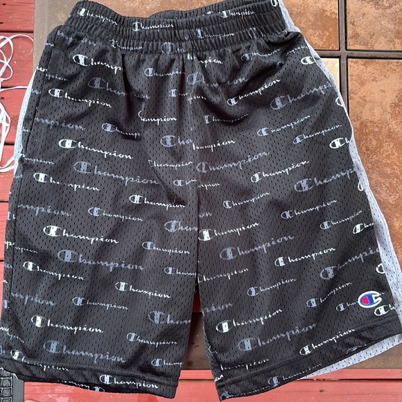 Big boys size medium shorts/great condition - Picture 2 of 6